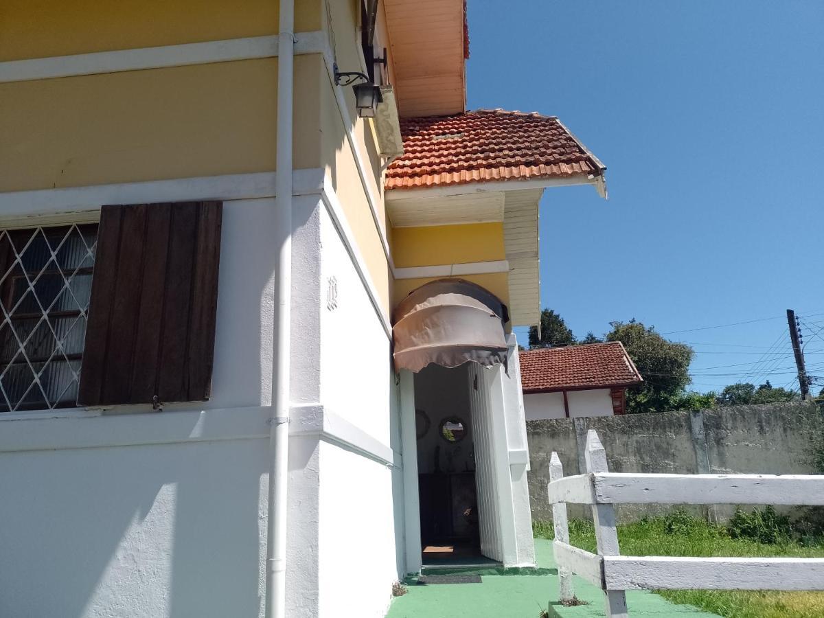 Апартаменти Quartos Para Hospedagem Da Casa Amarela Кампус-ду-Жордан Екстер'єр фото